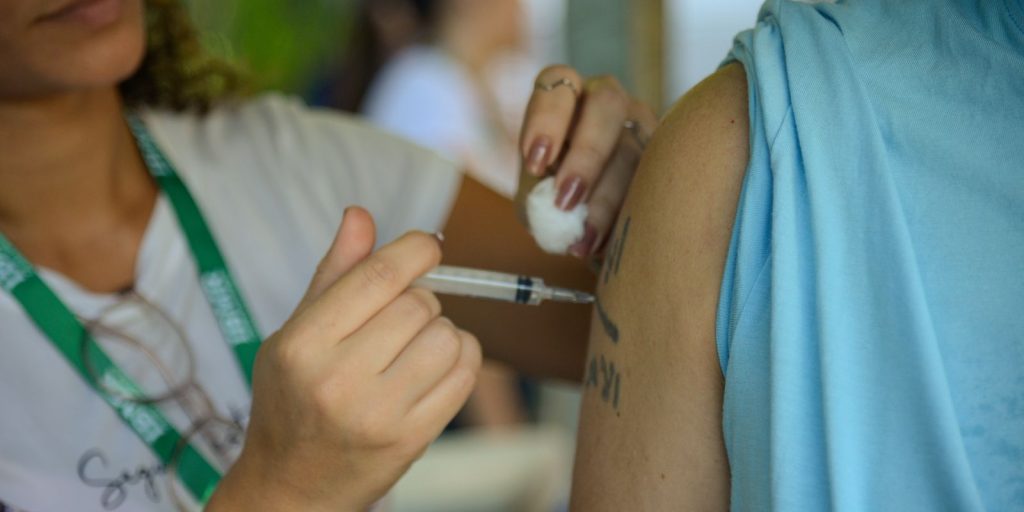 cidade-de-sao-paulo-antecipa-vacinacao-contra-gripe-para-sexta