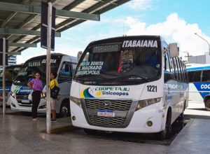 slide_03233b3568d12e953417589182b036ff