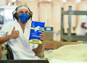 slide_083f19ca744be8663e019cf787641456