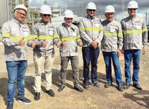 slide_1a1a42d840cf6230e6b3108586e00cb5