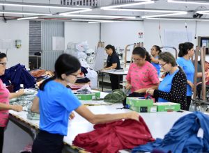 slide_5306d4d7a3dcb96fbe071a915b6bf5b5