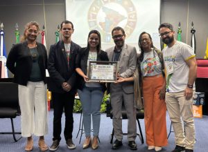 slide_7258d1cd4bea4cf6fec97ae181dd5380